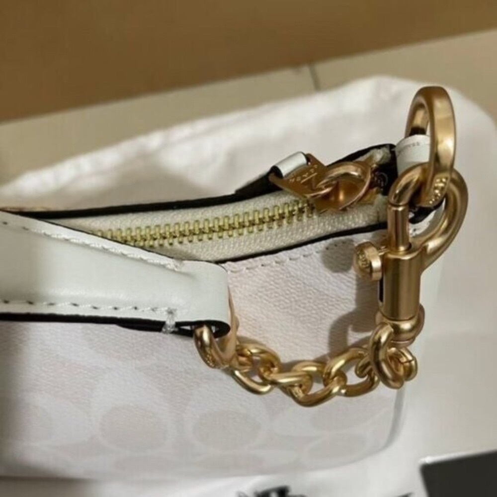 🍭Coach Teri Shoulder Bag In Signature Canvas - Picture 3 of 7